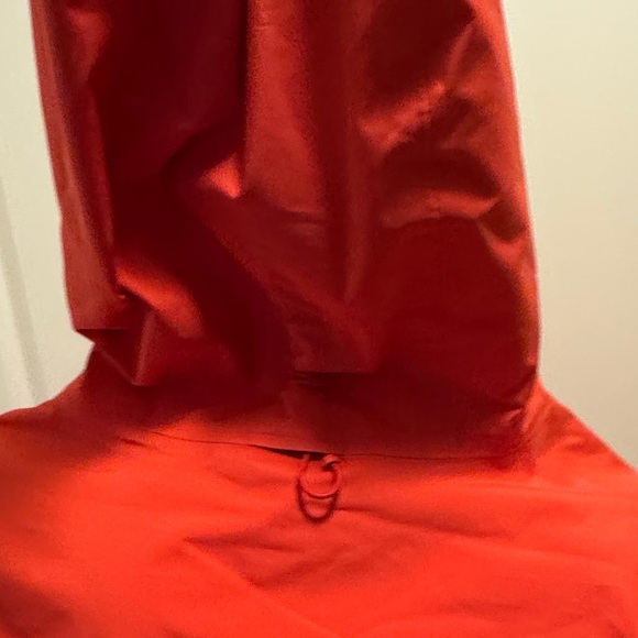 Like New Lululemon athletica Vibrant Autumn Red/Orange Hooded Utility Jacket - Picture 14 of 16